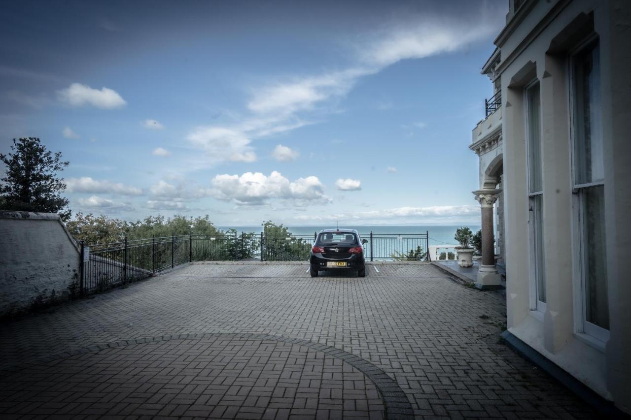 شقة Victorian Penthouse With Panoramic Sea Views إلفراكومبْ المظهر الخارجي الصورة